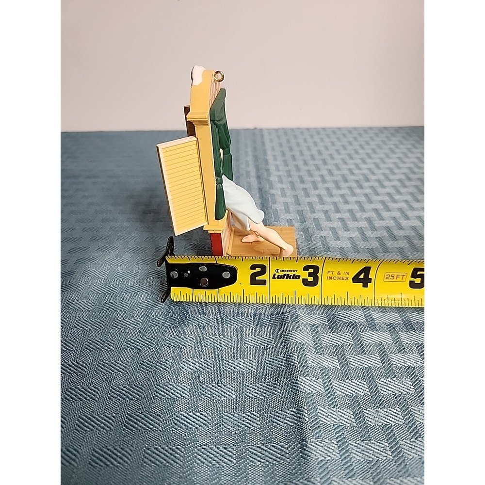 Hallmark Keepsake Ornament 1997 Away to the Window Collector's Club Night Before - Picture 10 of 11